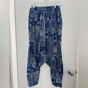 Free People Intimately Good Juju Drop Crotch Joggers Blue Boho Print Size Small